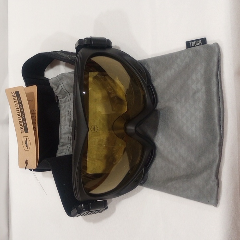 TOUGH OUTFITTERS ski goggles, adjustable head strap. (New)